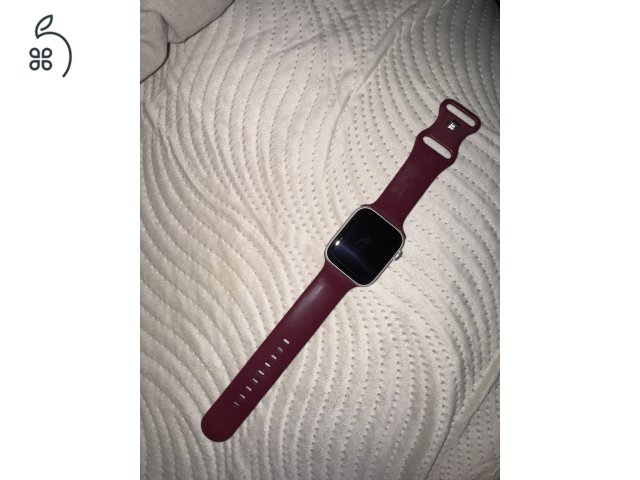 Apple Watch SE (GPS + Cellular) 2. Generáció