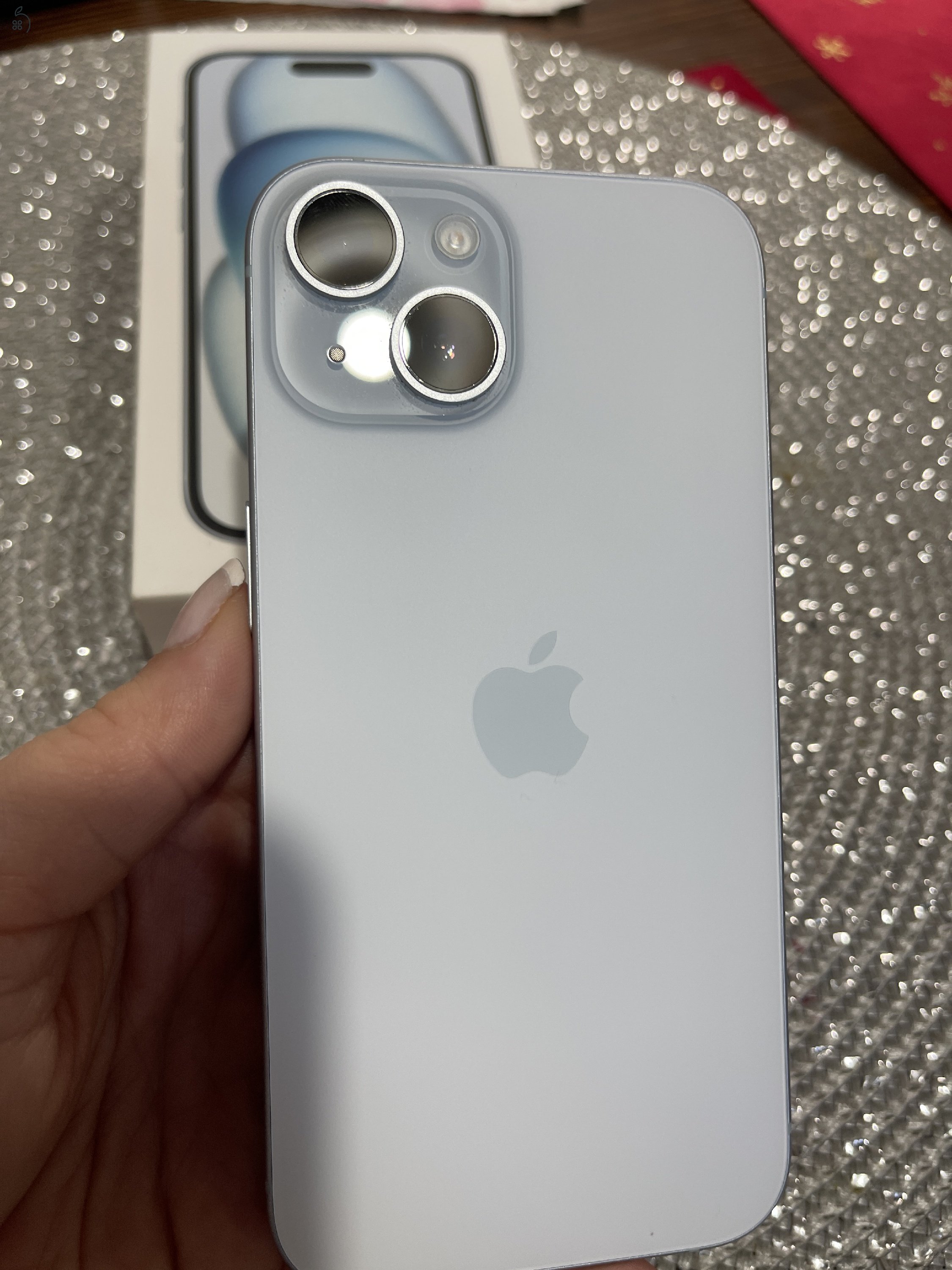 Makulátlan iPhone 15 128 GB kék