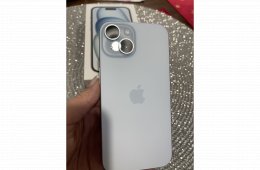 Makulátlan iPhone 15 128 GB kék