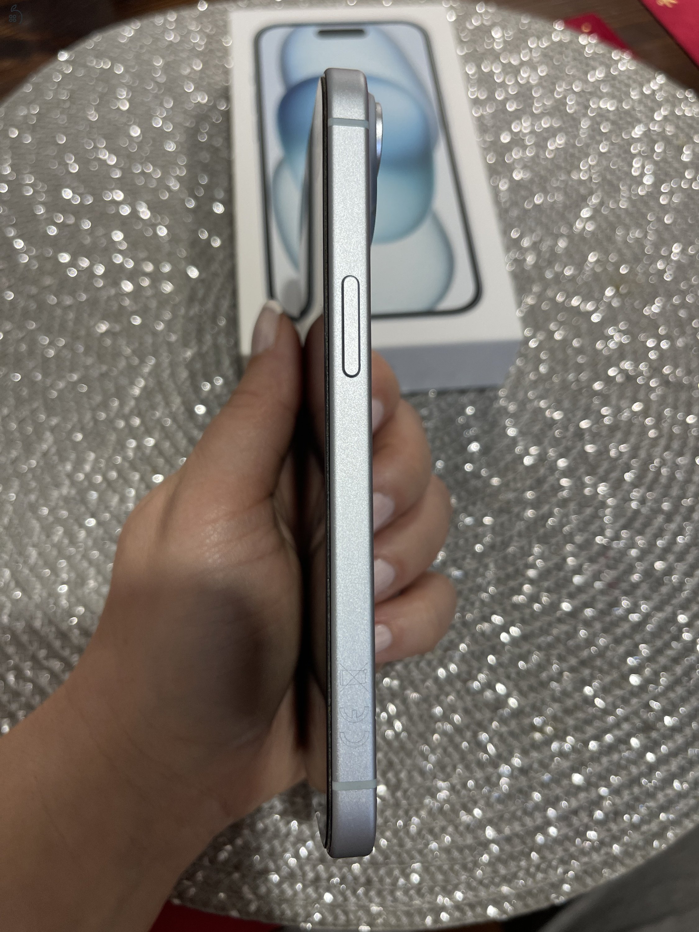 Makulátlan iPhone 15 128 GB kék