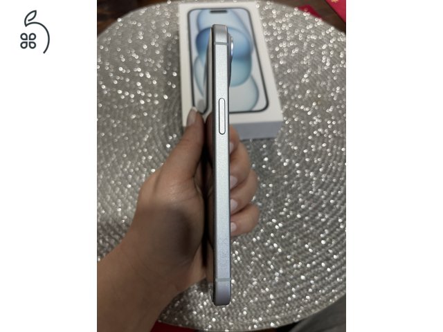 Makulátlan iPhone 15 128 GB kék