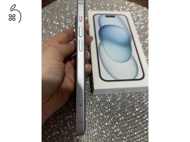 Makulátlan iPhone 15 128 GB kék