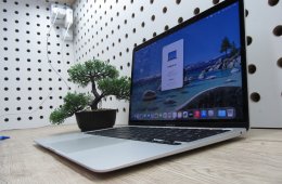 Apple MacBook Air 13” (2020, M1) – Megkímélt, pehelykönnyű és villámgyors, akár 15 óra üzemidő – 8 GB RAM – 256 GB SSD – 3 hónap garancia