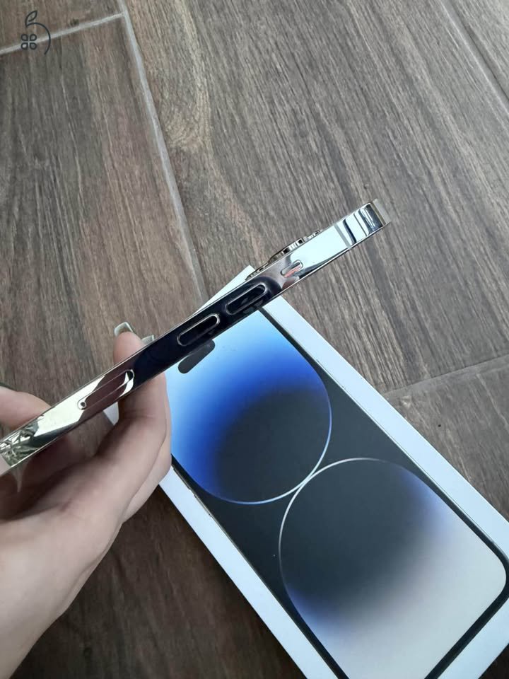 iPhone 14 Pro Max 128GB ezüst színű eladó!