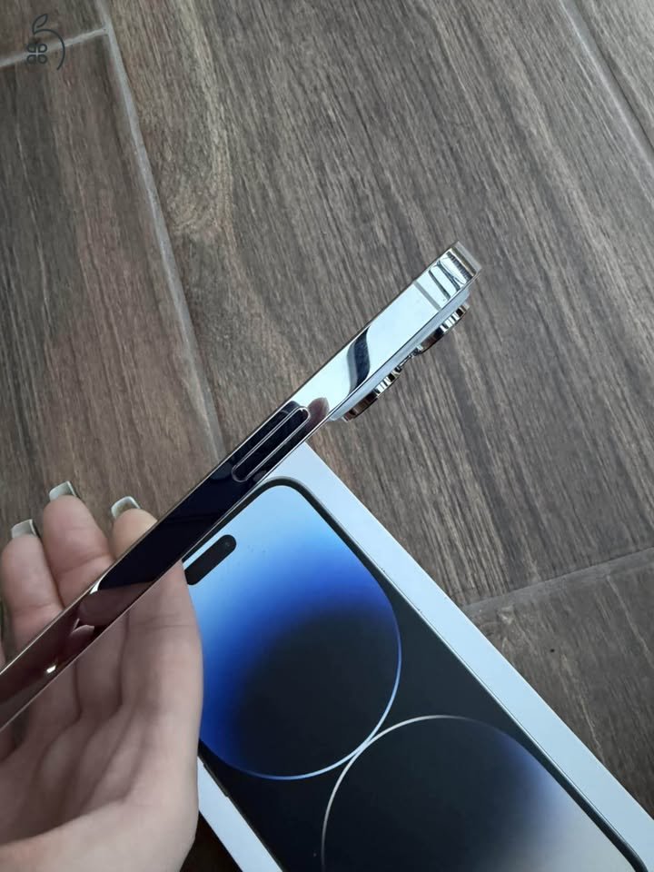 iPhone 14 Pro Max 128GB ezüst színű eladó!