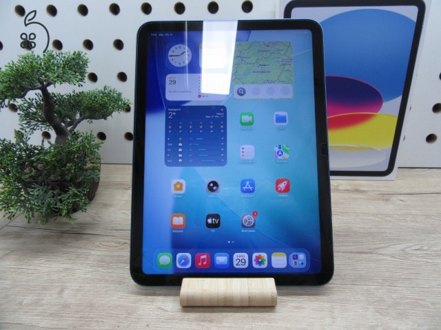 Apple iPad (10. gen) – 64 GB – 10,9” Liquid Retina, USB-C, Touch ID – Használt, karcmentes – 3 hónap garancia