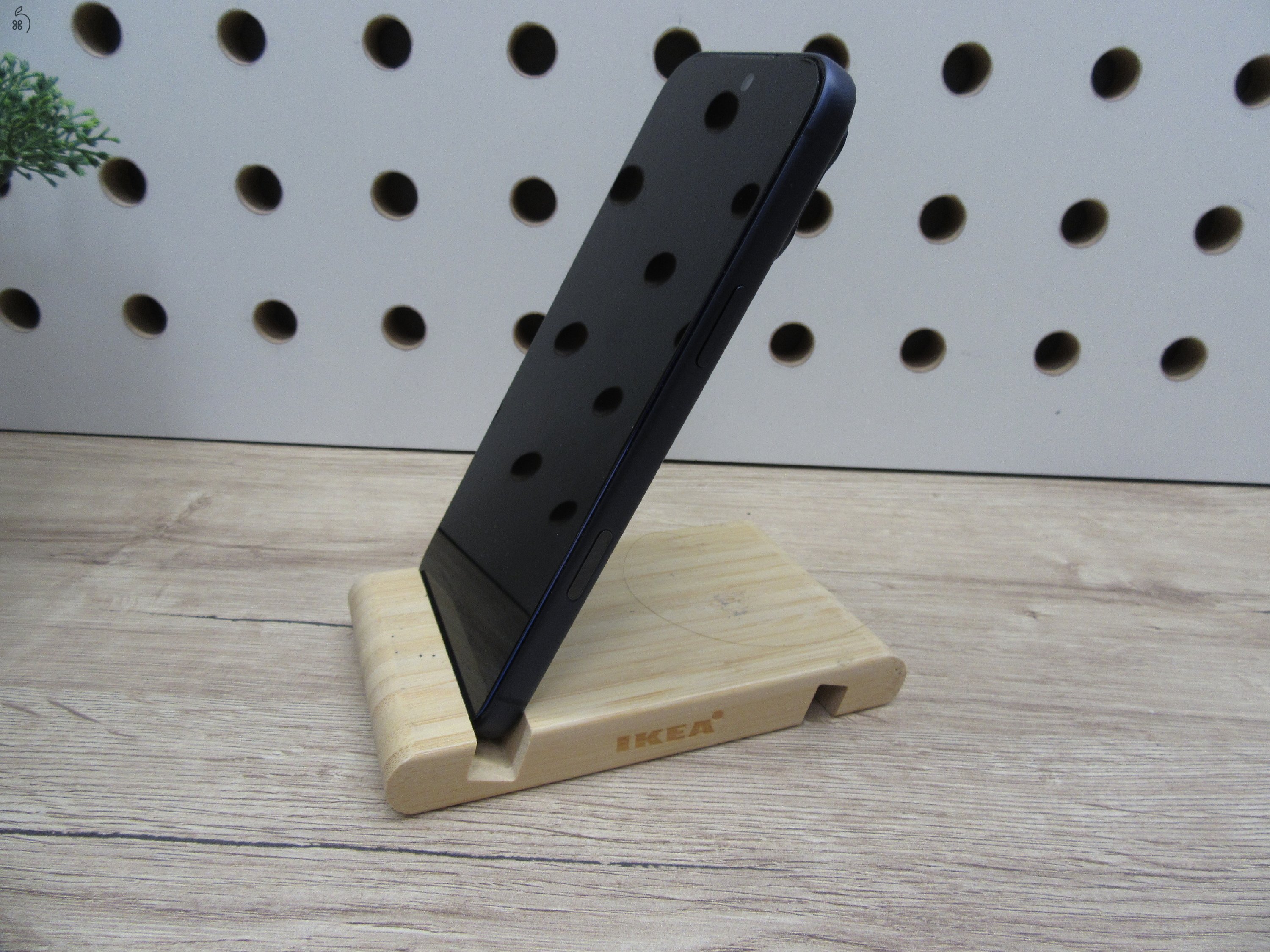 Apple iPhone 17 Pro Max – 256 GB – Max kijelző, Pro teljesítmény, prémium élmény – Használt, karcmentes – 100% akku (32 ciklus) – Apple garancia 2026.11.27-ig