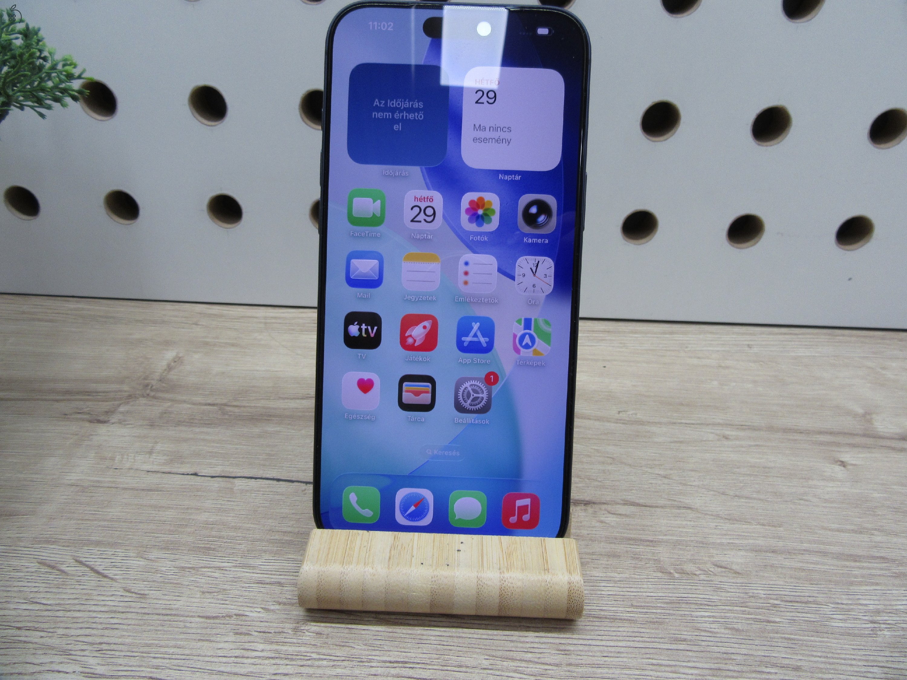 Apple iPhone 17 Pro Max – 256 GB – Max kijelző, Pro teljesítmény, prémium élmény – Használt, karcmentes – 100% akku (32 ciklus) – Apple garancia 2026.11.27-ig