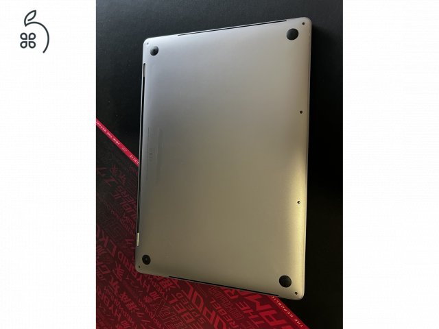 MacBook Pro 16” (2019) 