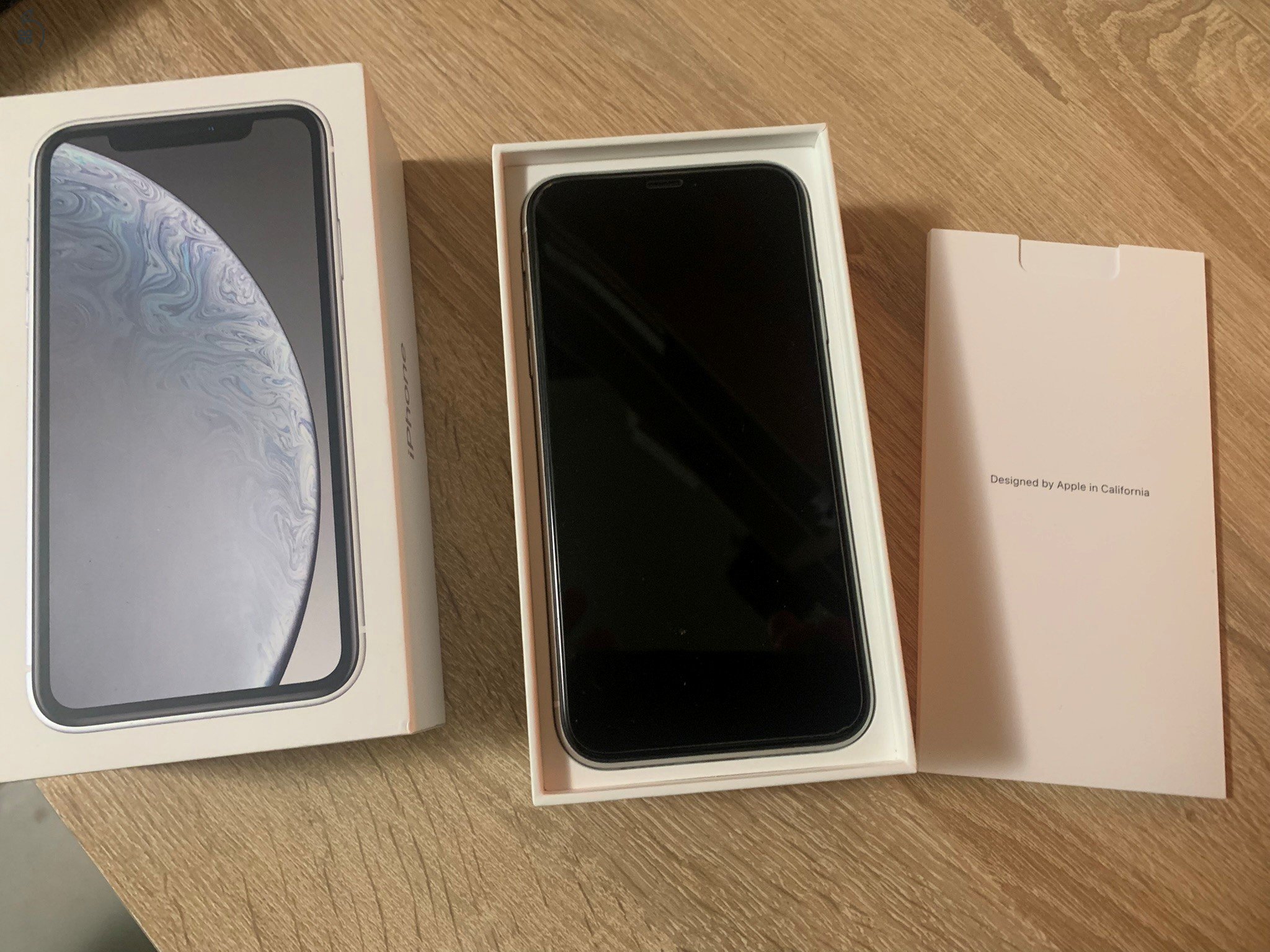 iPhone XR 64 GB fehér - újszerű