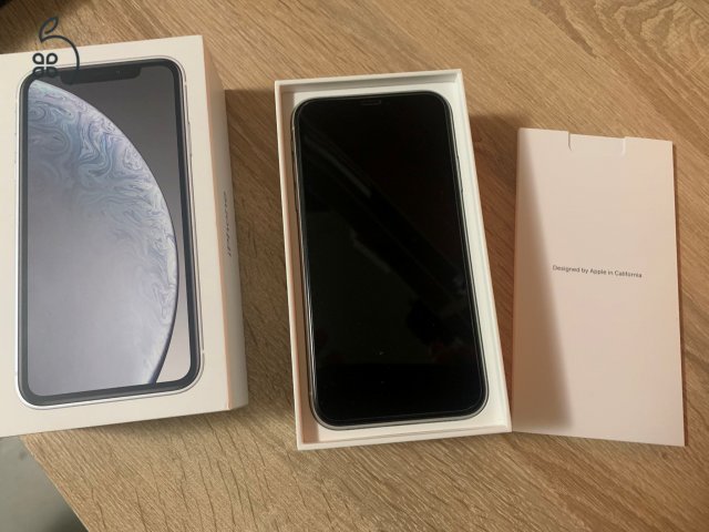 iPhone XR 64 GB fehér - újszerű