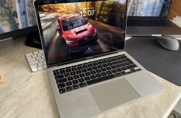 MacBook Air M1 (2020) – 8 GB RAM, 500 GB SSD – működés hibátlan, esztétikai sérülésekkel