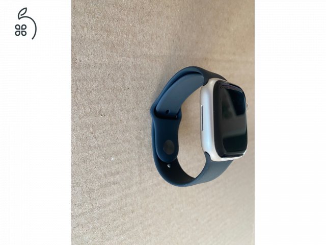 Apple Watch Series 8