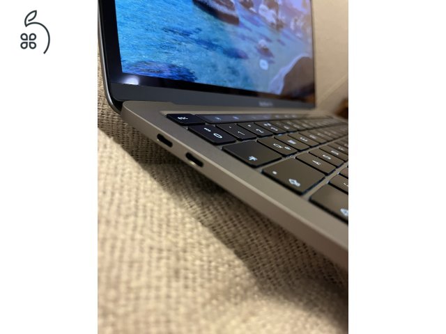 MacBook Pro 13