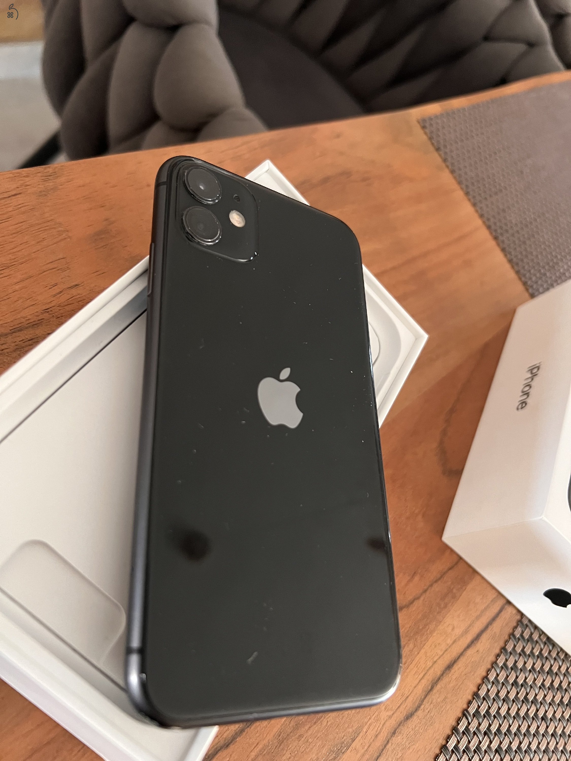 iPhone 11 - atracit szürke 128 GB