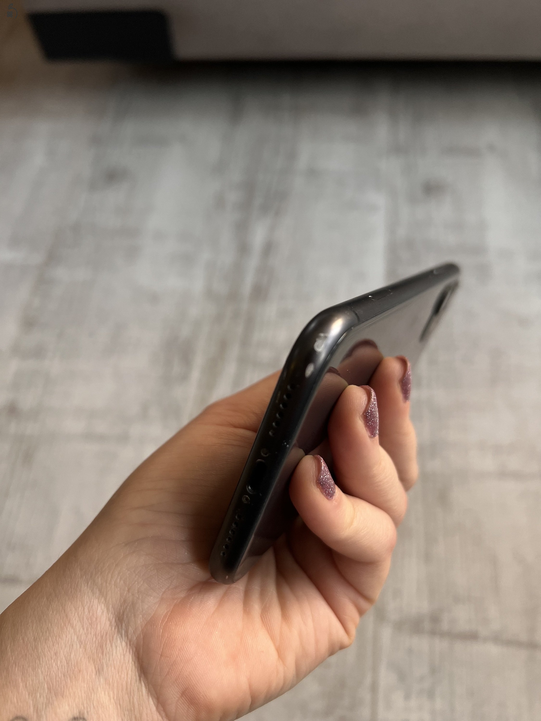 iPhone 11 - atracit szürke 128 GB