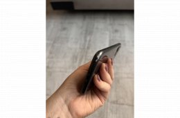 iPhone 11 - atracit szürke 128 GB