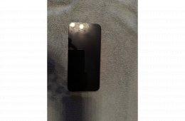 Eladó Iphone 15 Pro max natúr titán 256 Gb