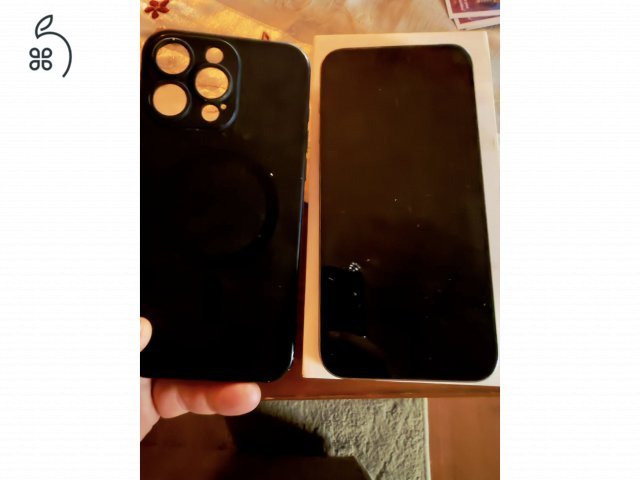 Eladó Iphone 15 Pro max natúr titán 256 Gb