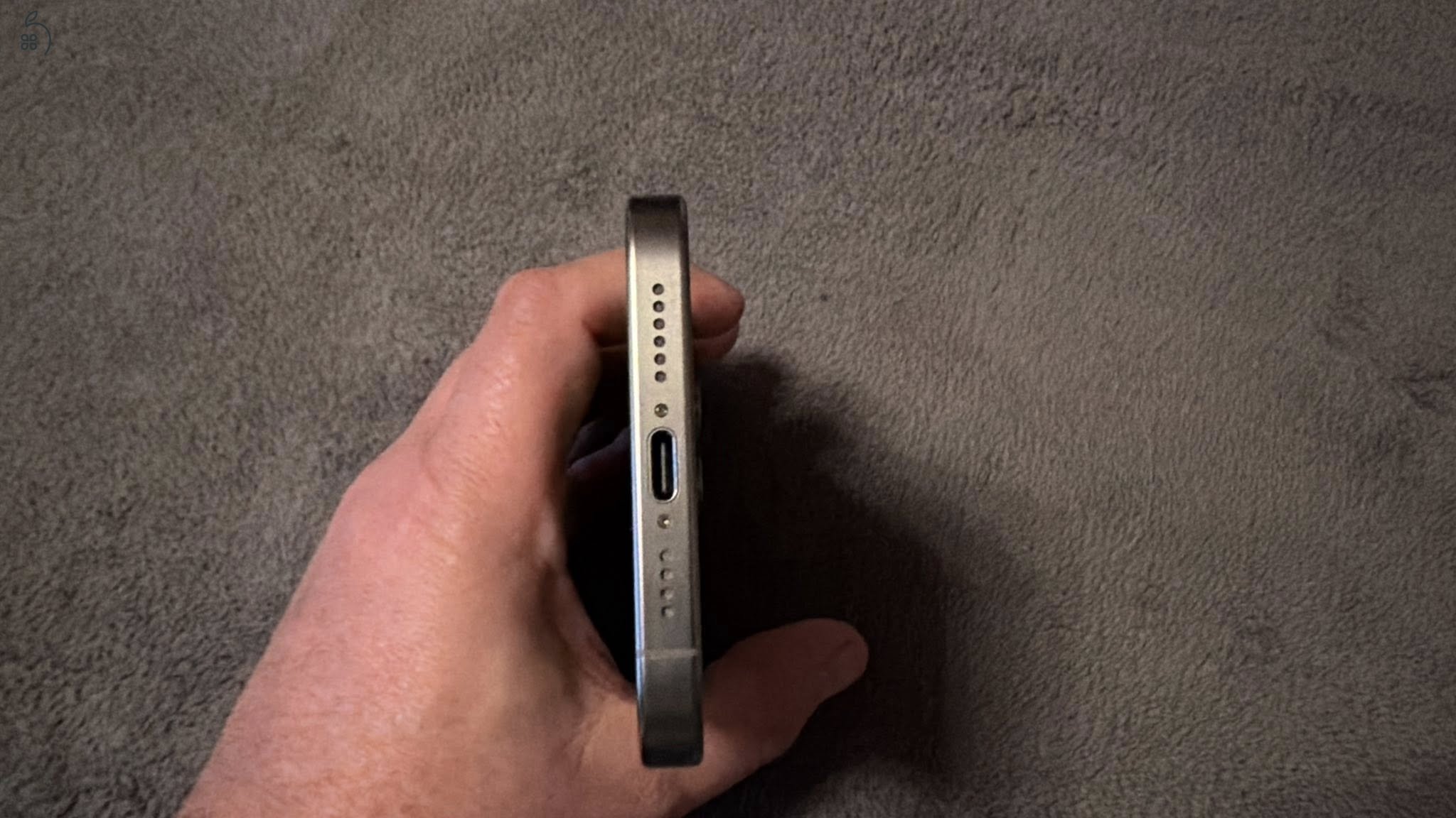 Eladó Iphone 15 Pro max natúr titán 256 Gb