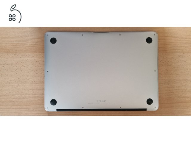 Eladó MacBook Air 13