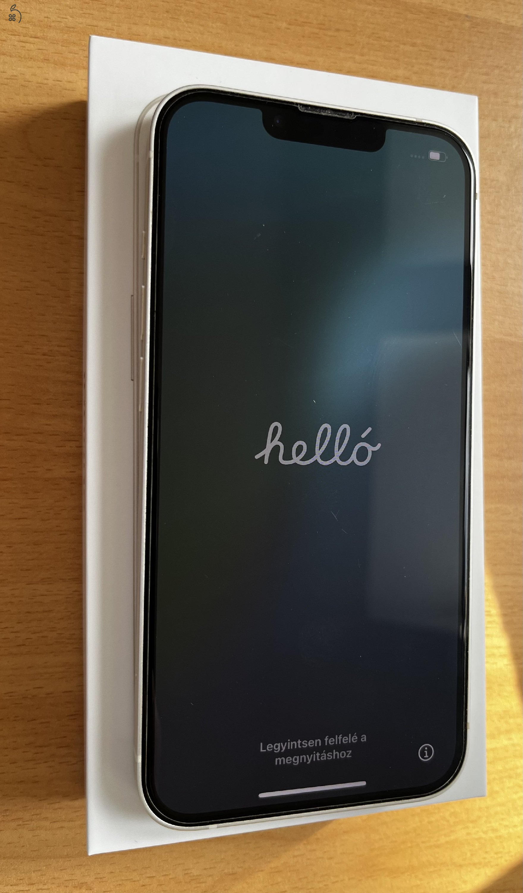 Eladó fehér iPhone 13, 128 Gb