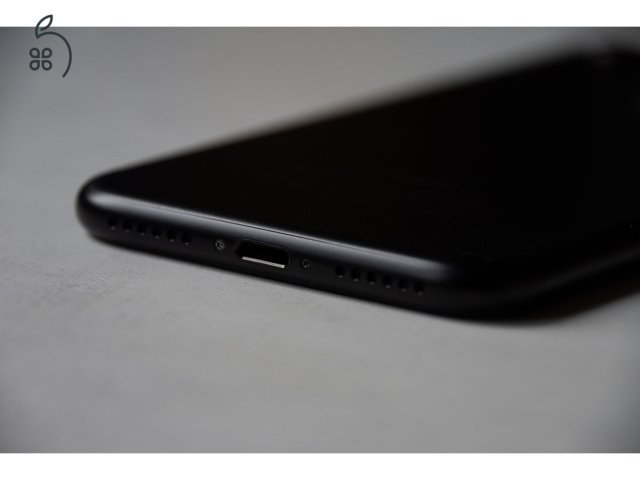 iPhone 7 - 128 GB - 99% akku