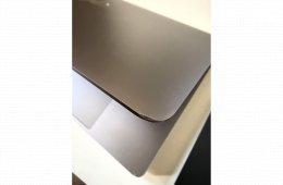 M1 MacBook Pro (2020) touchbar, 8 mag, 8GB RAM, 256 GB SSD, 87% akku