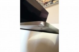 M1 MacBook Pro (2020) touchbar, 8 mag, 8GB RAM, 256 GB SSD, 87% akku