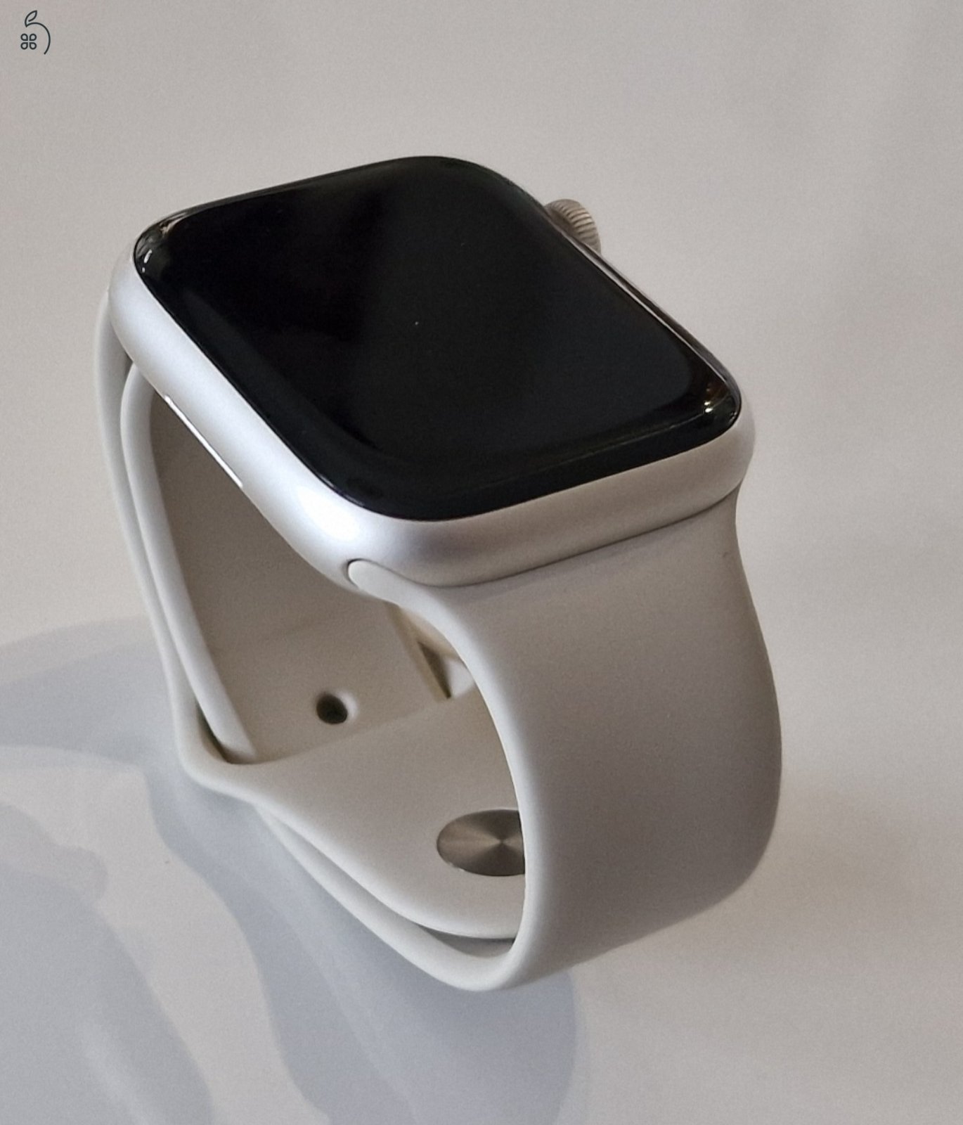 Eladó, használt, kitűnő állapotban lévő Apple Watch Series 7 GPS auminium 45 mm okosórám