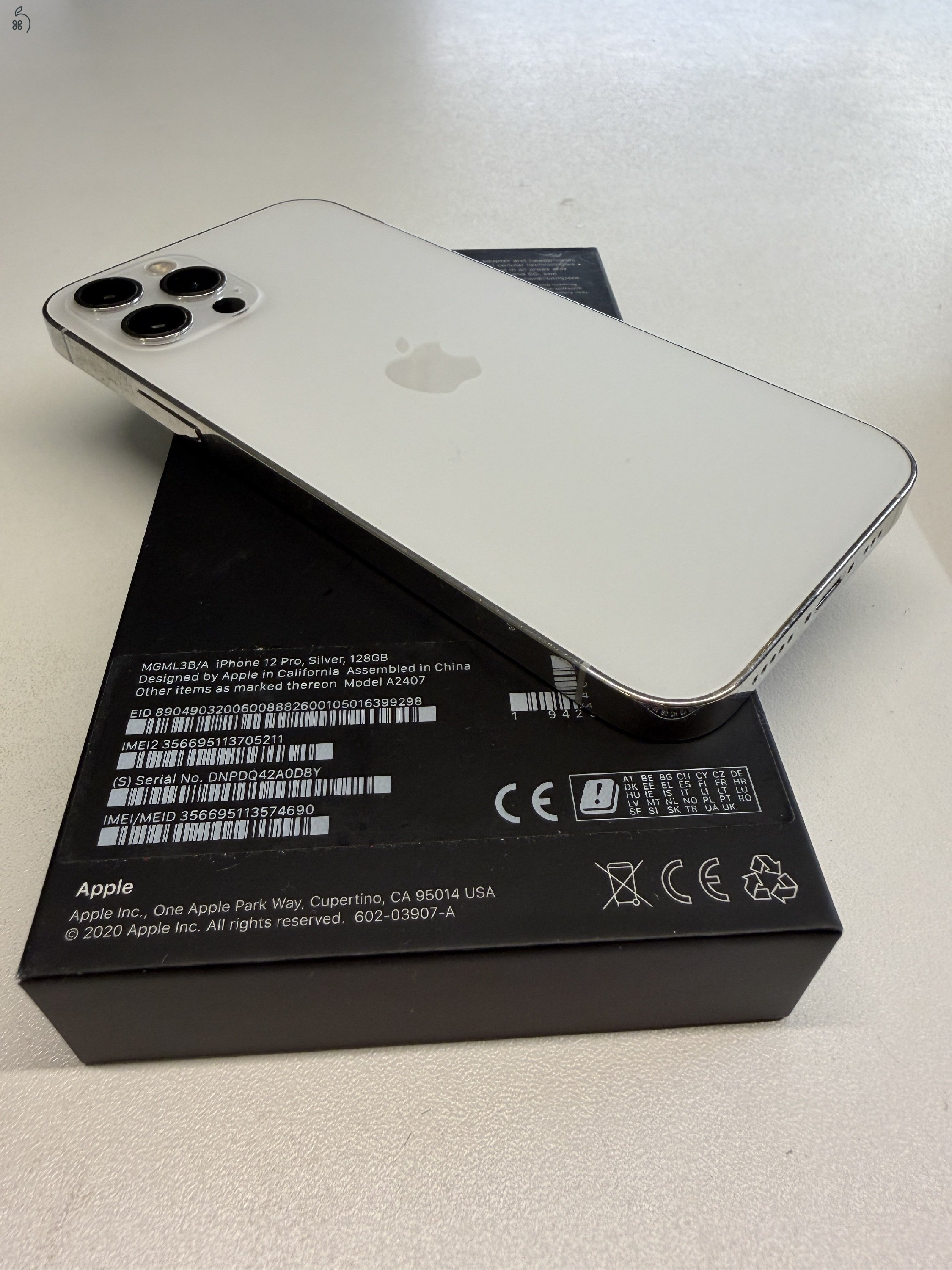 Iphone 12 Pro Silver 128 GB Független