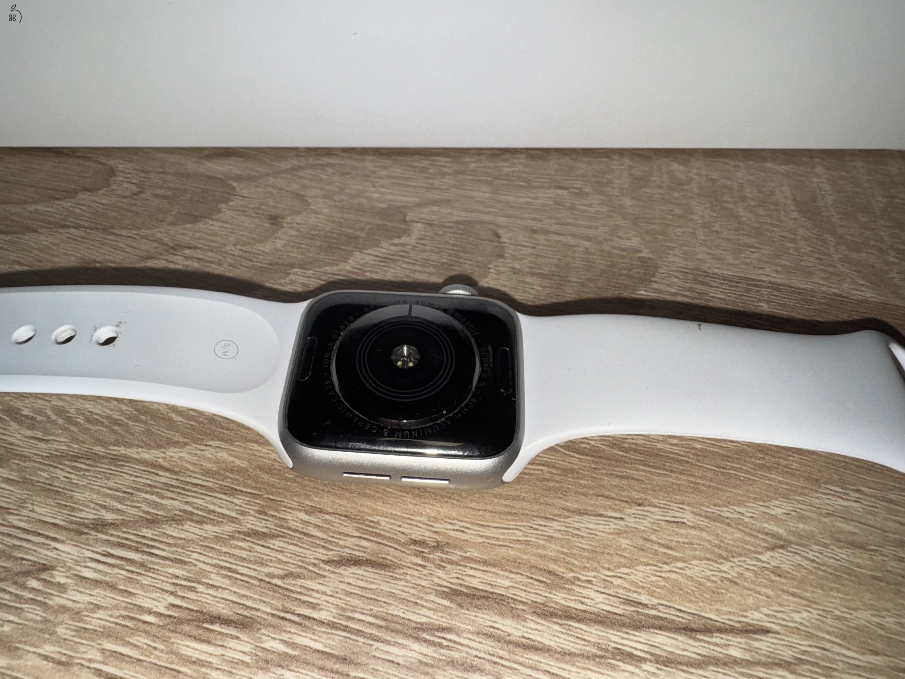 Eladó Apple watch silver 06206197010