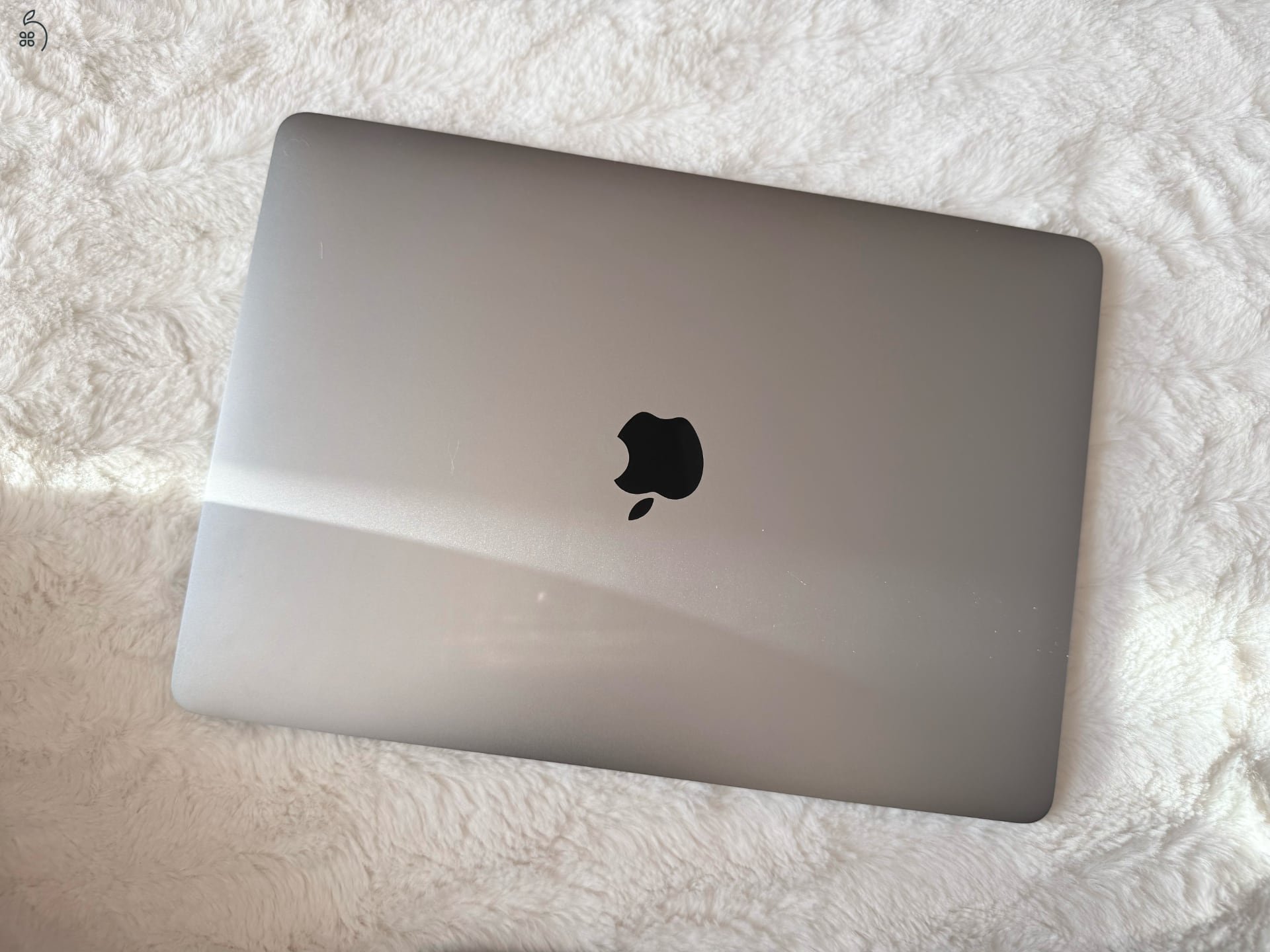 MacBook Air M1/2020 8 core CPU 8 core GPU 16GB RAM 1TB SSD