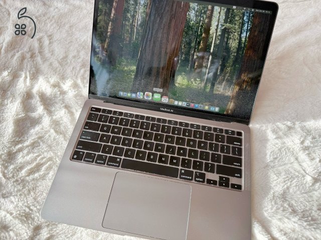 MacBook Air M1/2020 8 core CPU 8 core GPU 16GB RAM 1TB SSD