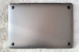 MacBook Air M1/2020 8 core CPU 8 core GPU 16GB RAM 1TB SSD