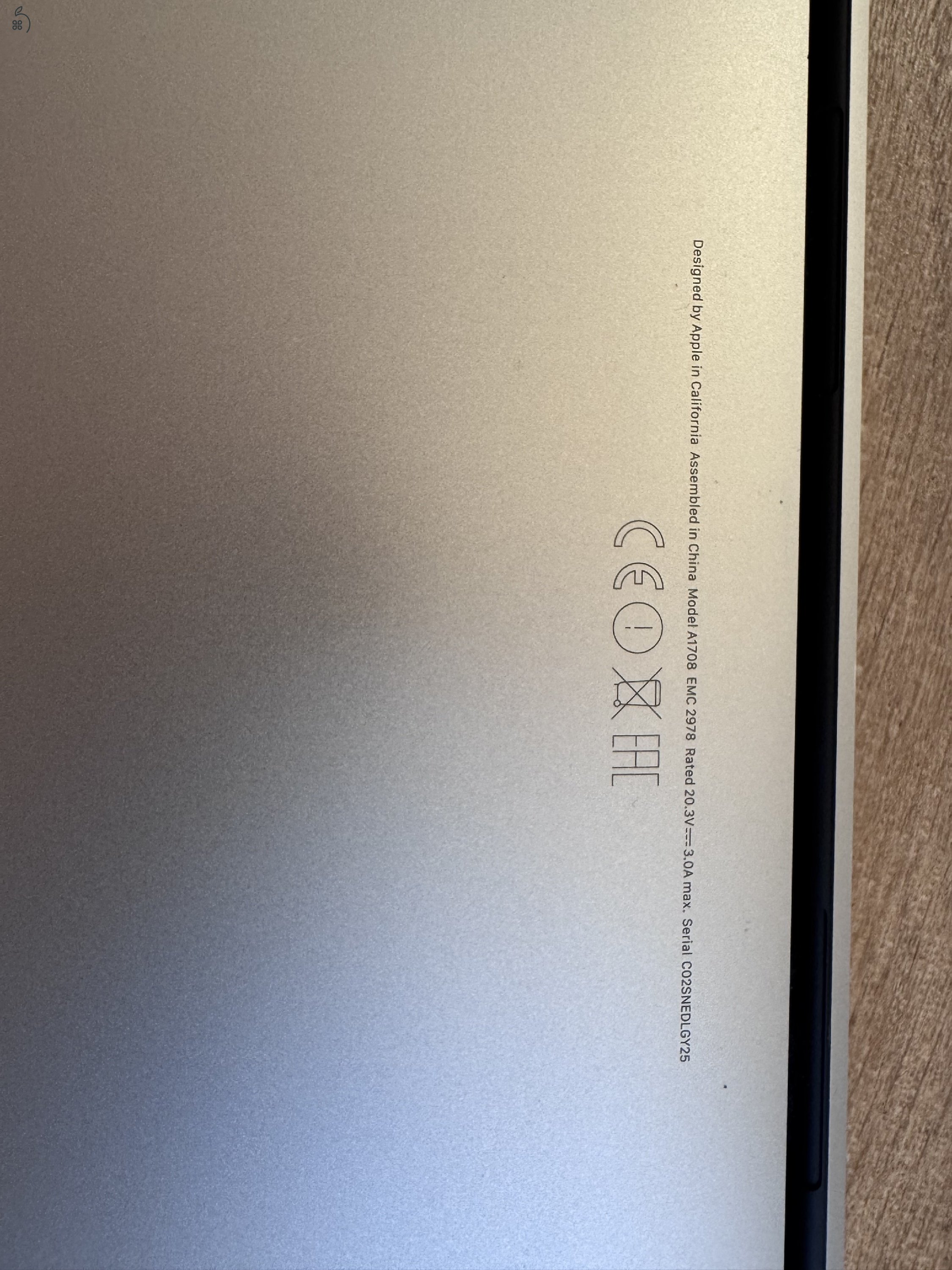 Apple MacBook Pro 13” (2016) – karcmentes, magyar billentyűzet, 8GB RAM