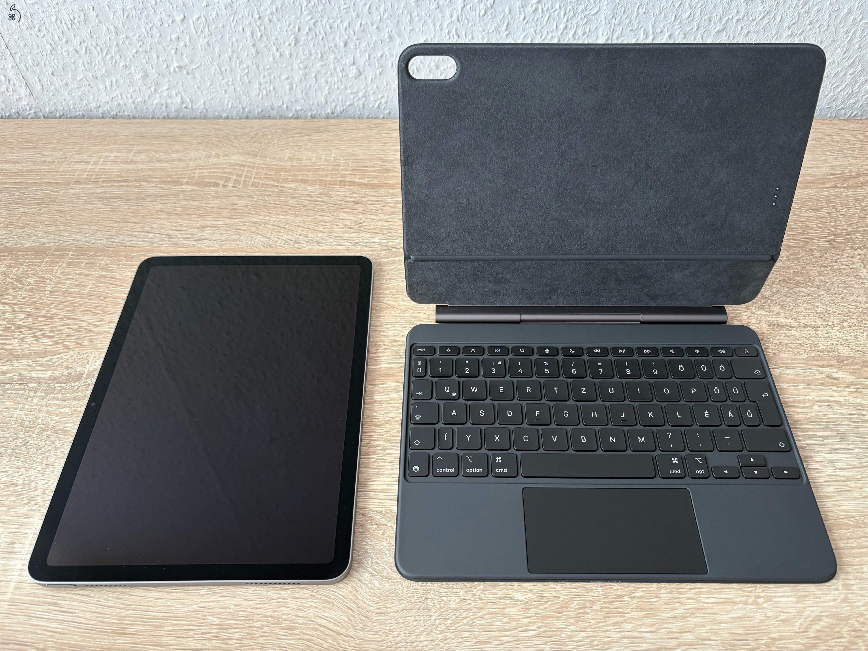 Apple iPad Air M3 11” (2025) 128GB Wi-Fi Space Gray + Apple Magic Keyboard (HU) Black