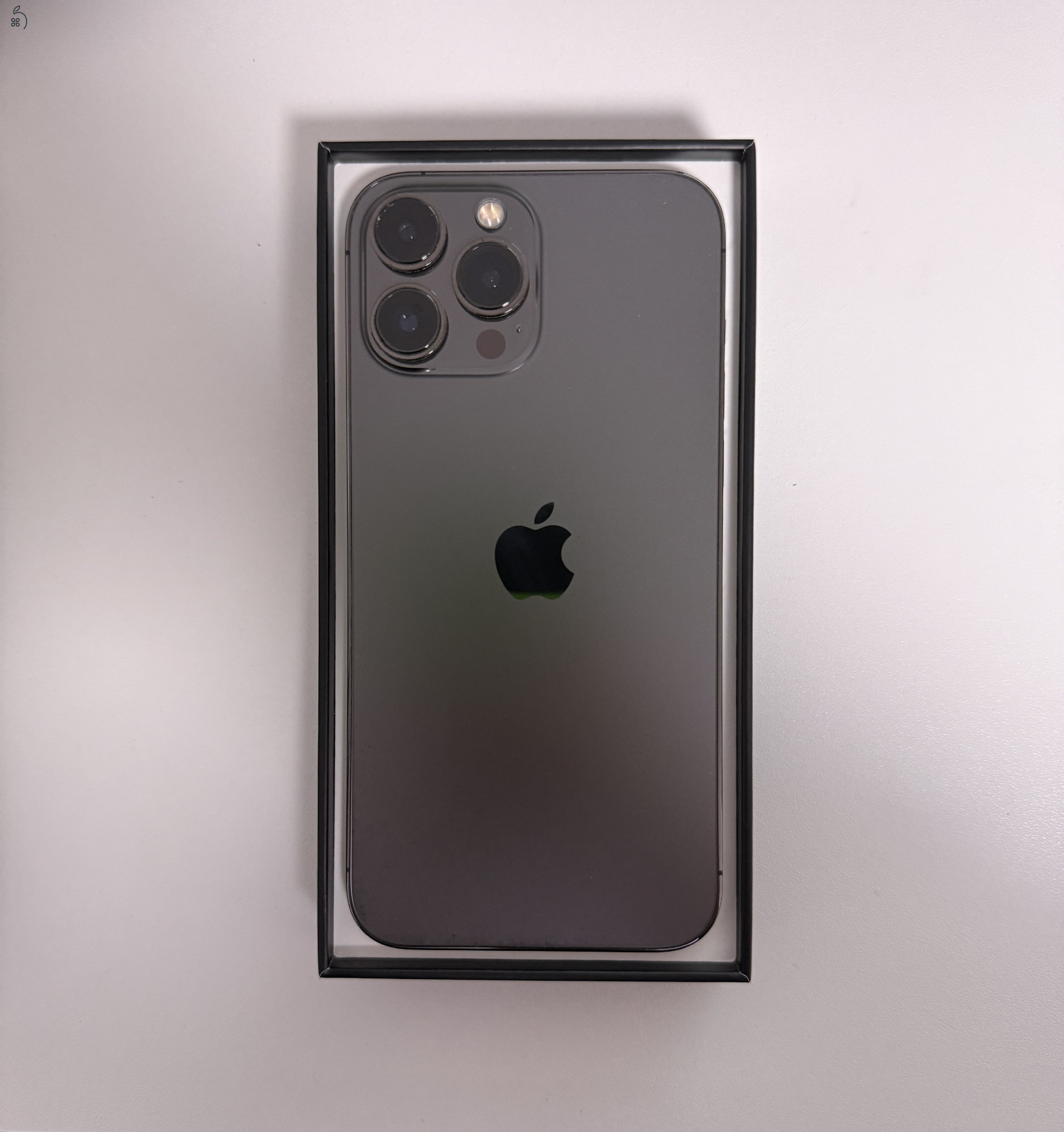 Eladó használt állapotban lévő Apple iPhone 13 Pro Max 128 GB Grafit