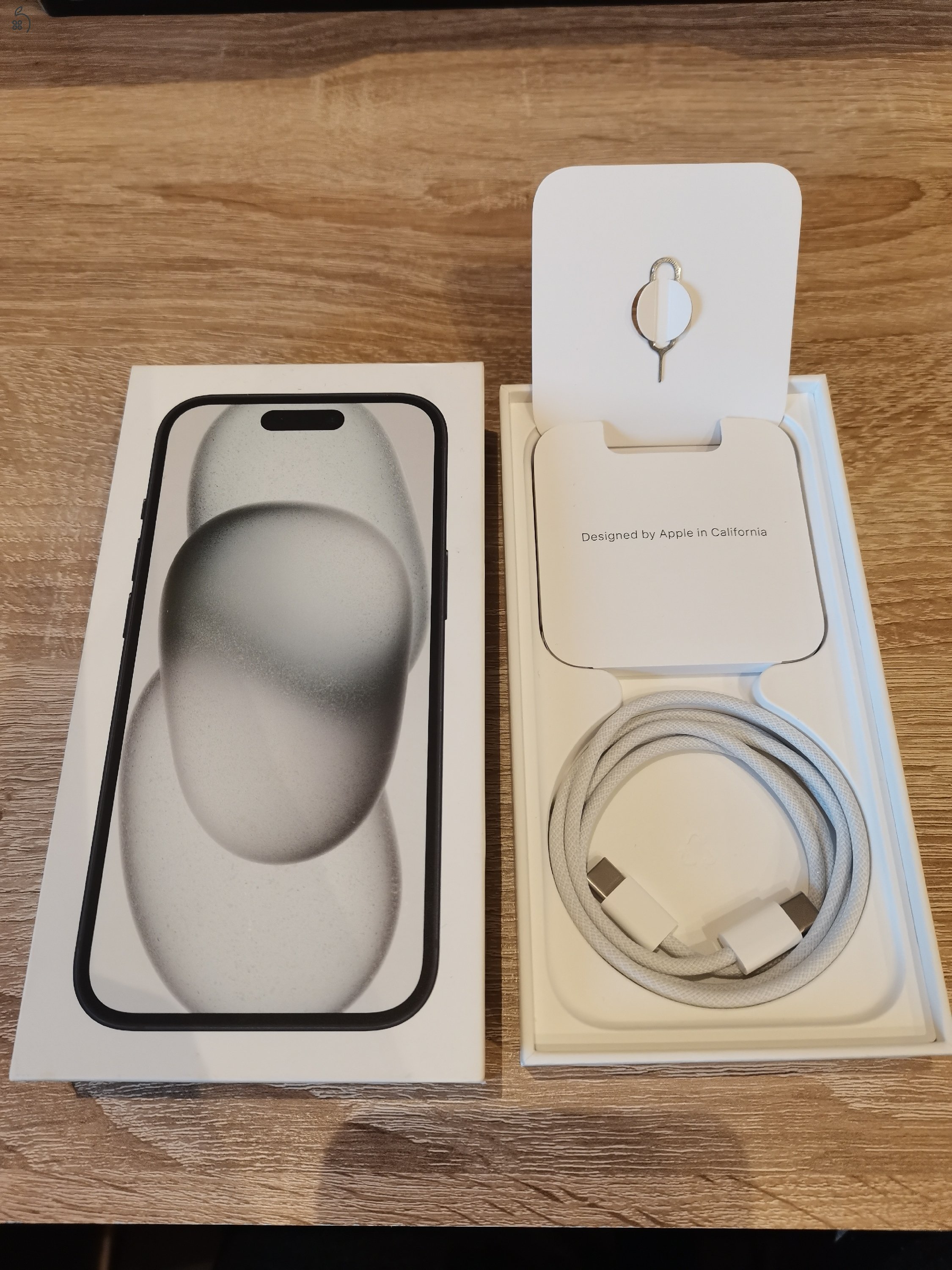 ???? iPhone 15 – 128 GB – fekete – megkímélt