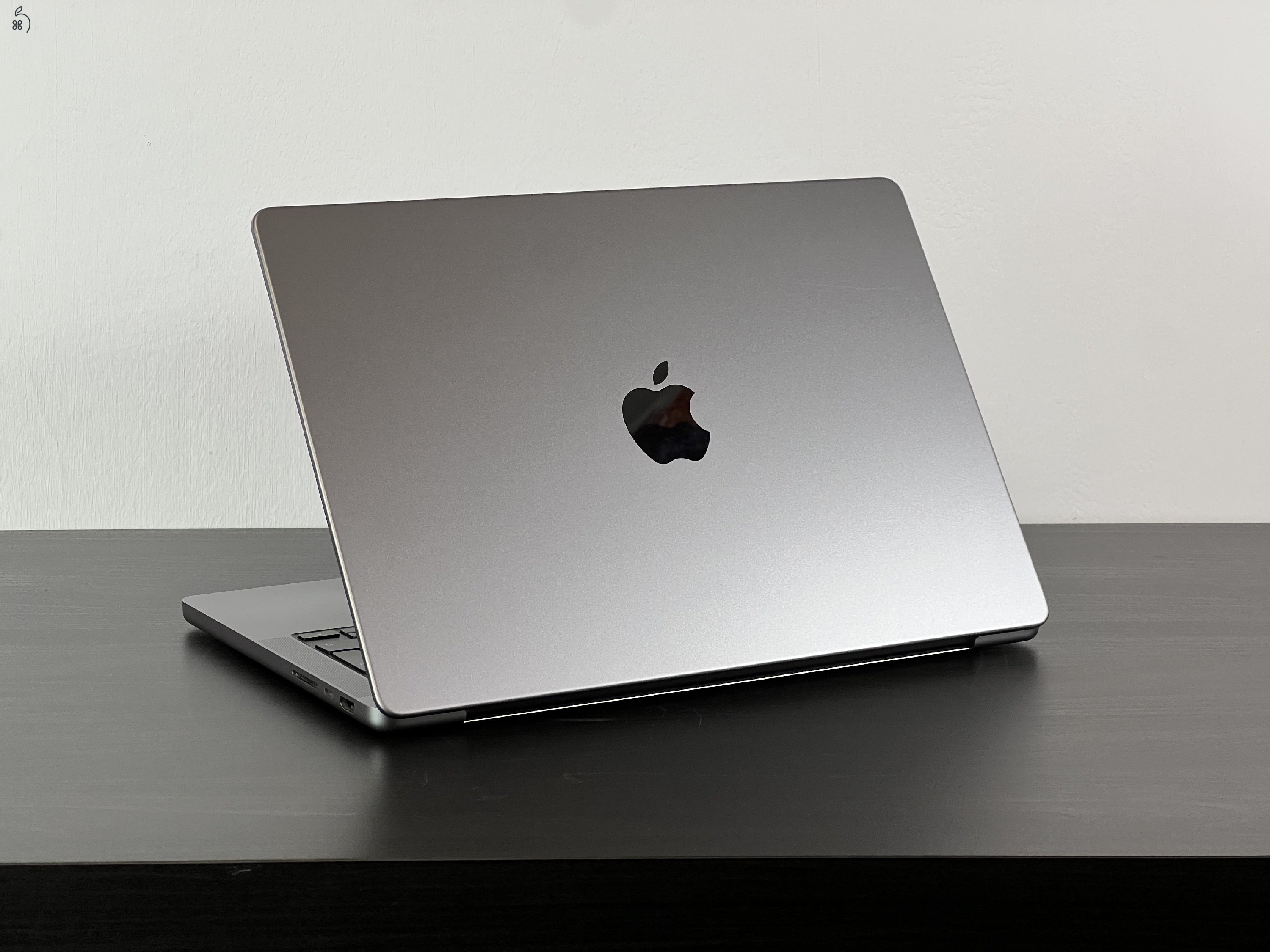 Apple MacBook Pro 14