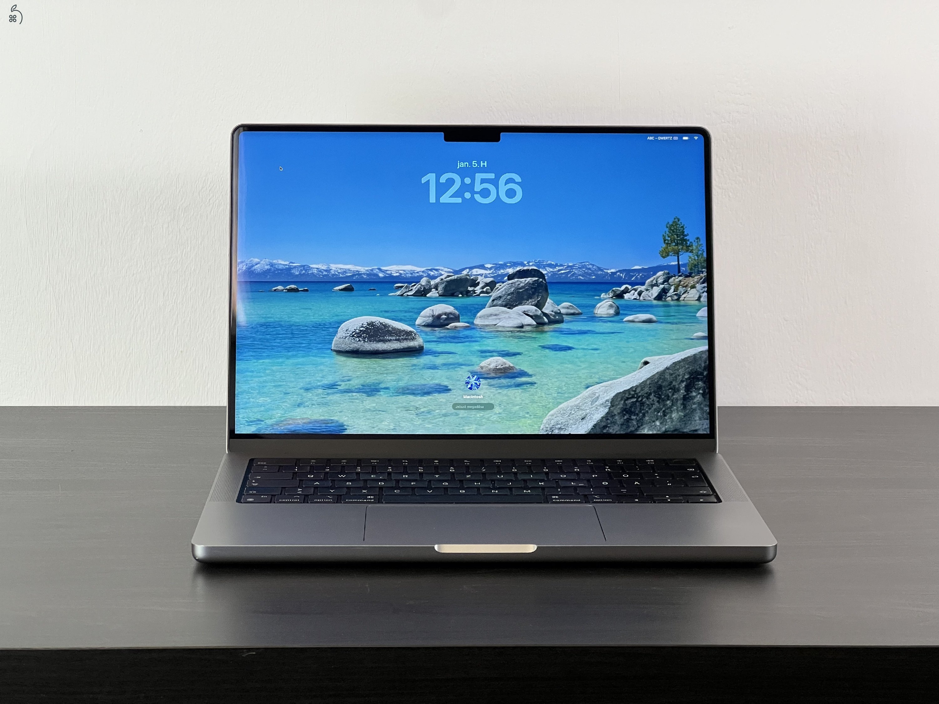 Apple MacBook Pro 14