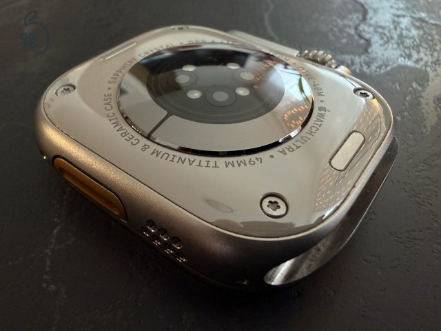 Apple Watch Ultra GPS + Cellular 100% akku