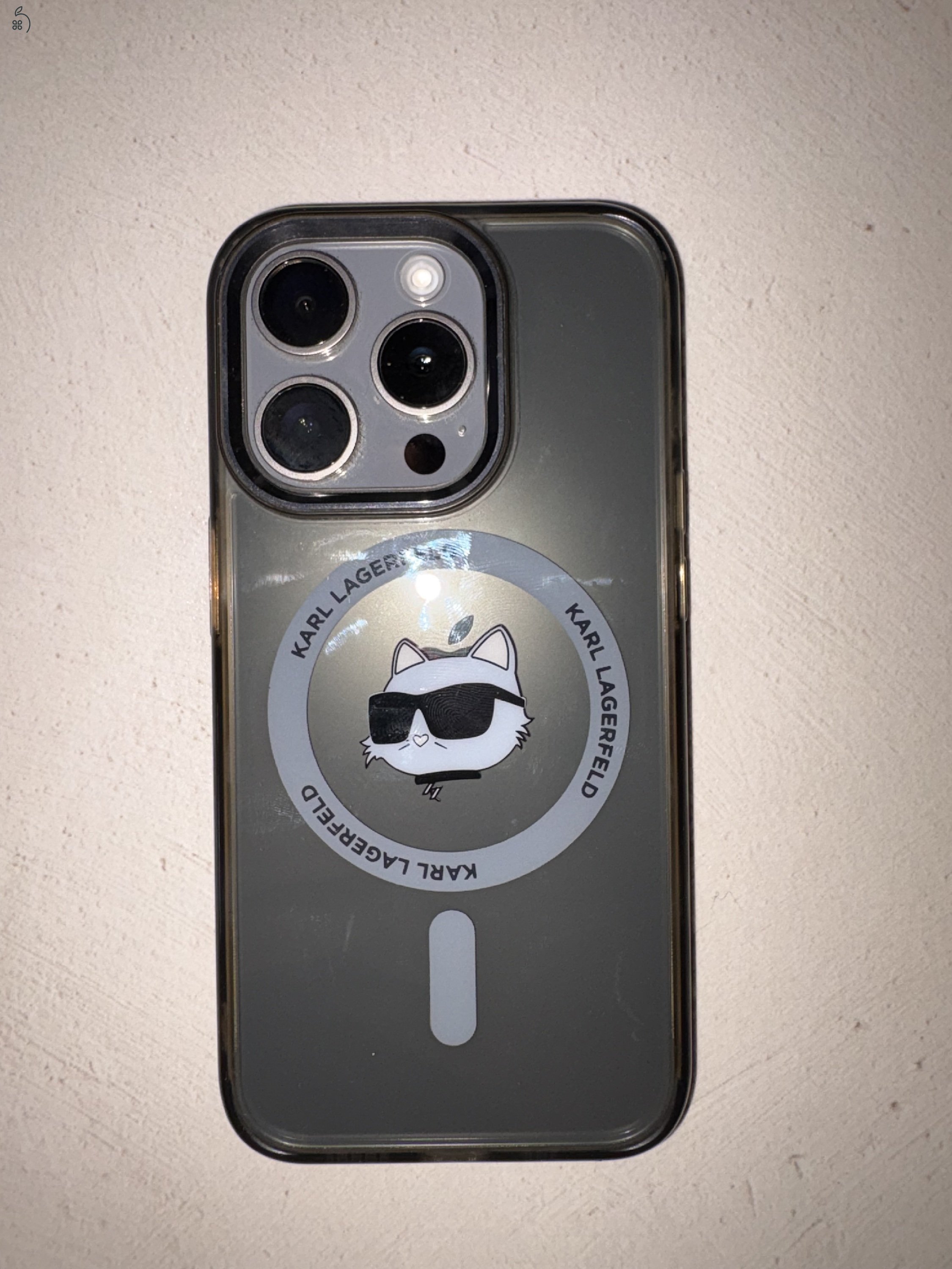 Eladó iPhone 15 pro 128Gb+ Karl lagerfeld tok