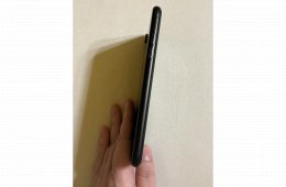 iPhone XR – 64GB tarhely 