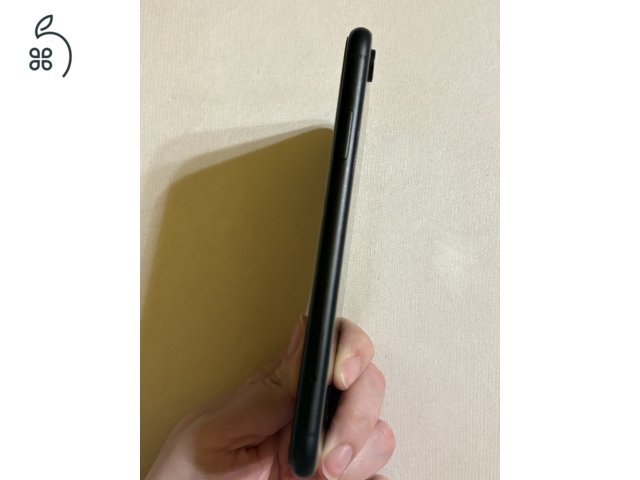 iPhone XR – 64GB tarhely 