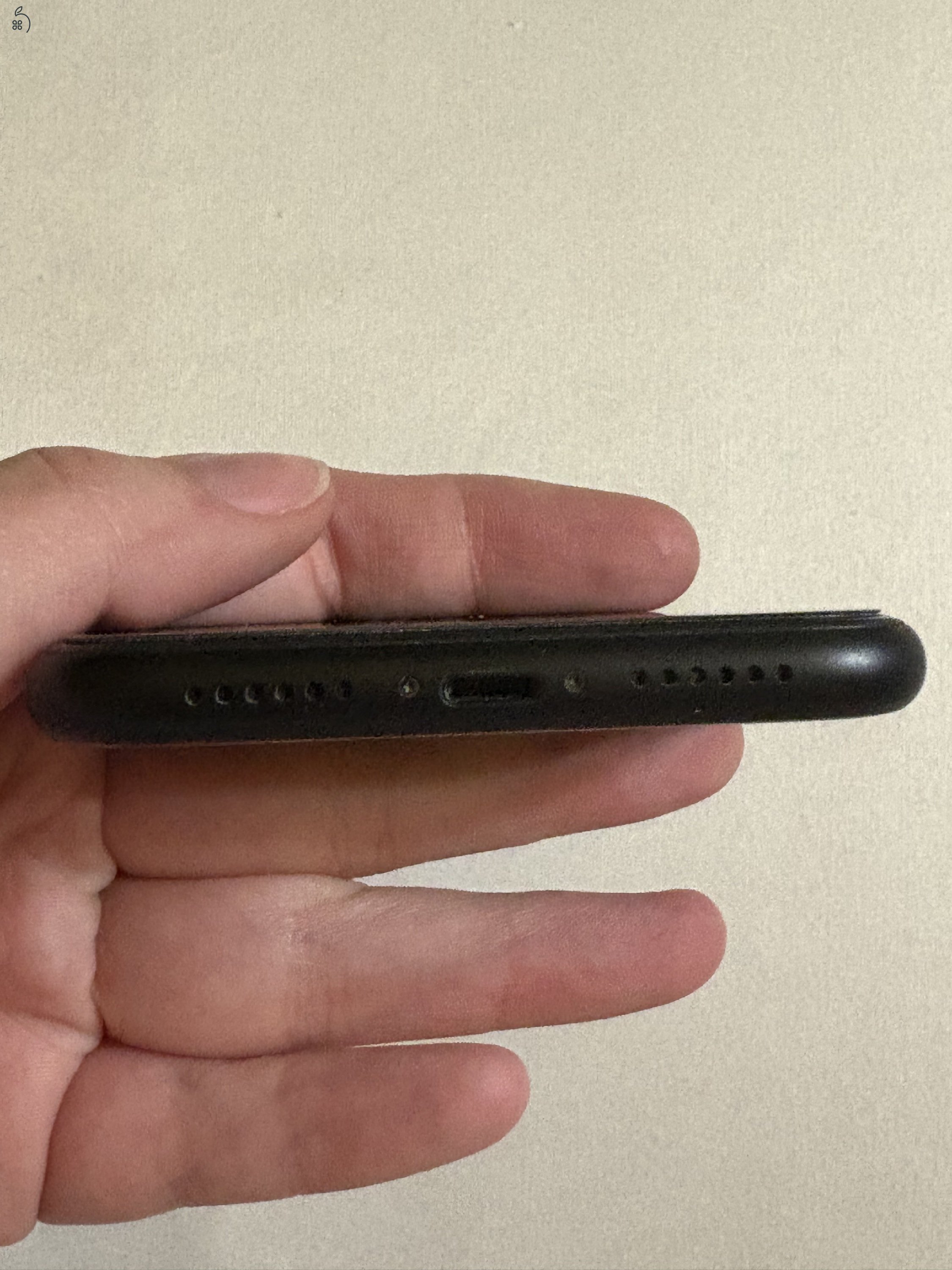 iPhone XR – 64GB tarhely 