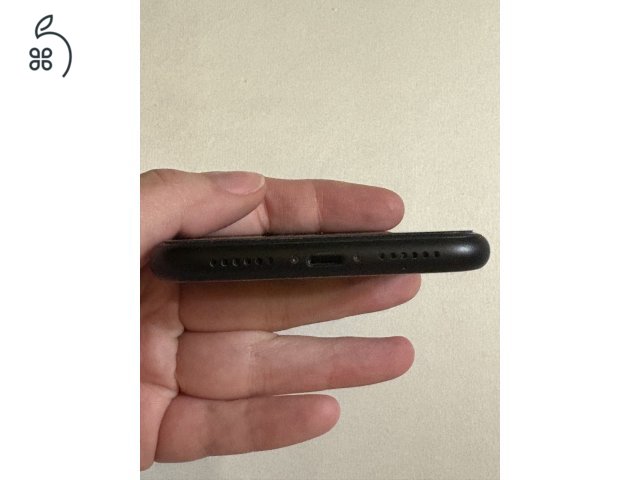 iPhone XR – 64GB tarhely 