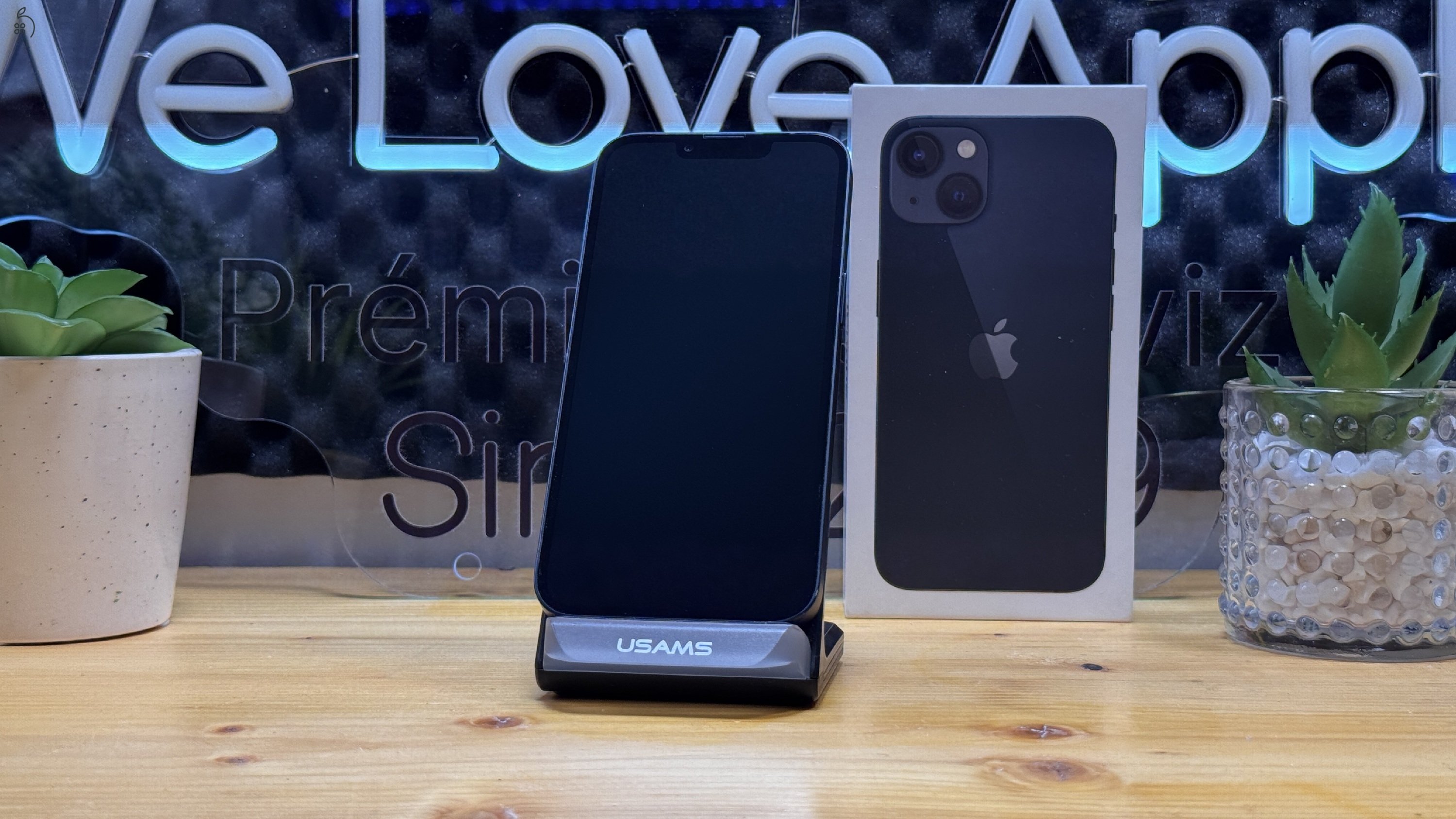  iPhone 13, 128GB, Fekete, Független - 1ÉV Garancia, Számla 