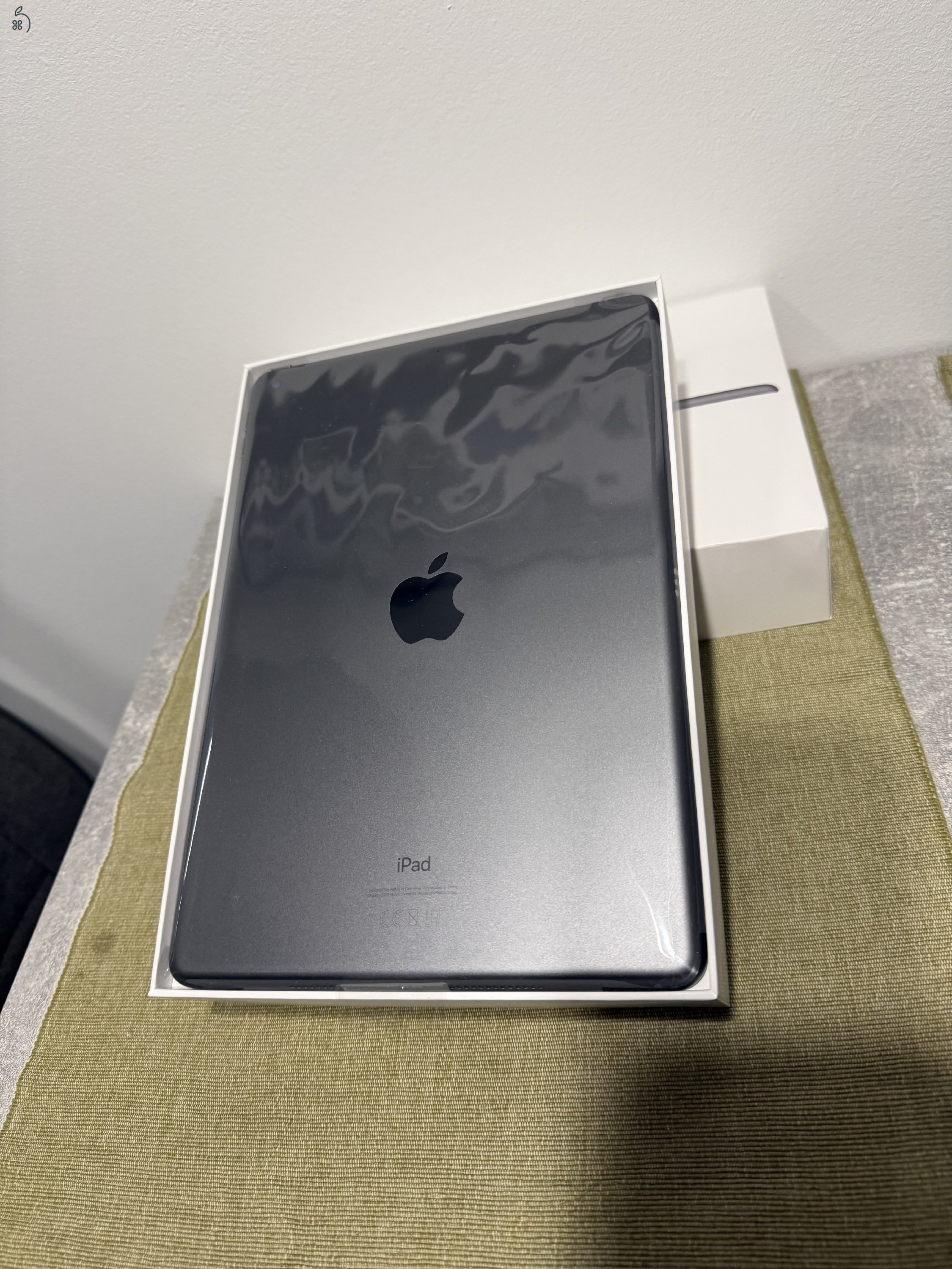 iPad 8. generáció (32 GB, Wi-Fi, Space Gray)