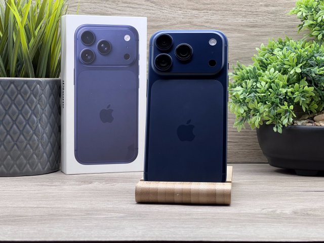 Hibátlan iPhone 17 Pro Deep Blue 256GB 2 ÉV Garanciával Számlával 100% Akku